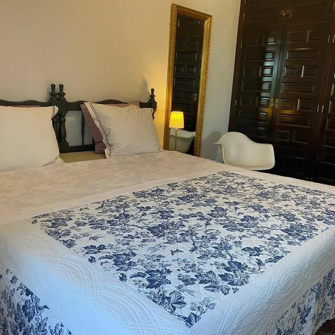 El Nispero Dulce Bed and Breakfast Alcaucín